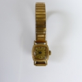 Foto 1: Goldene Damen-Armbanduhr, um 1920, Glashütte