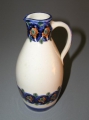 Foto 1: Bunzlauer Keramik Henkel-Vase, um 1900, mit Schwämmerl-Dekor