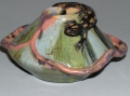Gedrückte Jugendstil Keramik Vase, mit aufsitzendem Salamander, Stil Nancy / Frankreich