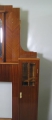 Foto 4: Jugendstil Sofa-Umbau, Mahagoni, mit originalem Spiegel, 2 Seiten-Container, mit Intarsien sowie Perlmutt-Einlagen