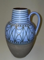 Foto 2: Keramik Boden-Vase, um 1950-60, ein Henkel, blaue Glasur mit Faden-Dekor