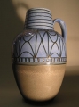 Foto 7: Keramik Boden-Vase, um 1950-60, ein Henkel, blaue Glasur mit Faden-Dekor