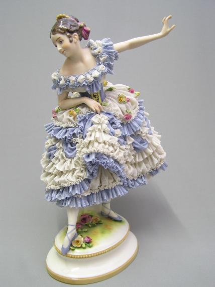 Dating dresden figurines