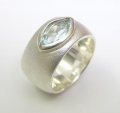 Ring, 925er Sterlingsilber, mit hellblauem Stein