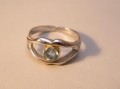 Foto 1: Silberner Ring, mit hellblauem Stein