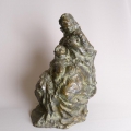 Foto 2: Hans Gerdes (1906-1979): Mutter mit Kind, Bronze Plastik, datiert 1947