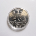 Foto 9: Konvolut Silber Gedenkmünzen, 5 Stück: Karl der Große / 10 Jahre Deutsche Einheit & Währungsunion /  50 Jahre DM / Geld Europas Inlay-Prägung DM, 1996-2000