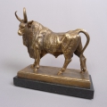 Foto 1: Jean-Baptiste Clésinger (1814-1883): Stier, Bronze, Rom, 1858, Gießer Ferdinand Barbedienne