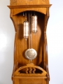 Foto 4: Albin Müller: Jugendstil Standuhr, um 1898, in hellbrauner Eiche, Werk von Uhrenfabrik Philipp Haas & Söhne - St. Georgen