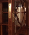Foto 5: Jugendstil Vitrinenschrank, um 1910, in Eiche massiv