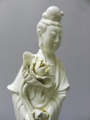 Foto 4: Porzellanfigur Guanyin, China, Anfang 20. Jahrhundert, Dehua / Blanc de Chine