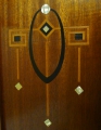 Foto 3: Jugendstil Pfeilerschrank, um 1910, in Mahagoni