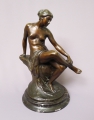 Max Valentin (1875-1931): Jugendstil Bronze - Frauenakt / Badende auf Felsen