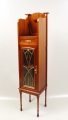 Jugendstil Pfeilerschrank, um 1910, in Nussbaum