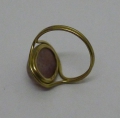 Foto 3: Ring, 333er Gold, mit Sugilith, Fisch-Punze, um 1900