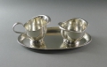 Art Deco Silber-Set, dreiteilig, bestehend aus Milchkännchen, Zuckerschale und Tablett, 800er Silber, von Theodor Müller - Weimar, 1920/30er Jahre