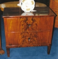 Kommode, Biedermeier, in Mahagoni