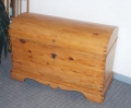 Foto 1: Truhe / Runddeckeltruhe, Spätbiedermeier, in Weichholz