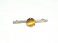 Foto 1: Anstecknadel, um 1900, mit Tigerauge-Cabochon, 835er Silber