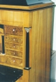 Foto 4: Früher Biedermeier Sekretär, um 1825, in Kirschbaum und Nußbaum