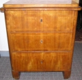 Kommode, Biedermeier, in Kirschbaum, um 1820