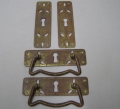 Foto 1: 2 x Schubladen-Beschläge / 2 x Tür-Beschläge, Jugendstil, Messing