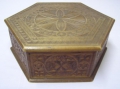 Jugendstil Holz-Schatulle, beschnitzte Linde