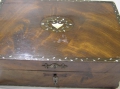 Foto 2: Biedermeier Schmuck-Schatulle, in Mahagoni und Birnenholz, Perlmutt-Intarsien