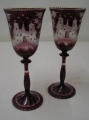 2 x gebeizte Spätbiedermeier Wein-Gläser, um 1860, Böhmen