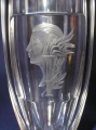 Foto 2: Pokal-Glas, Böhmen, 1936, Tiefgravur: Sportler-Porträt mit olympischer Fackel und Lorbeerzweig