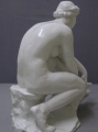 Foto 2: Otto Rost (1887-1970): Sandalenbinderin, Porzellan Figur, um 1930, Ausführung Meißen