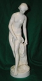 nach Etienne-Maurice Falconet (1716-1791): "Badende", Jugendstil Keramik Plastik, Entwurf von 1759