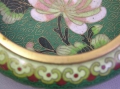 Foto 5: Gedrücktes Jugendstil Messing Schälchen, um 1910, mit feinster Emaille-Malerei sowie Messing-Fäden, Cloisonné-Technik