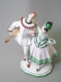 Foto 2: Max Hermann Fritz (1873-1948): Maskenball- / Karneval-Szene, große Porzellan Figurengruppe, Paar der Commedia dell´arte, Entwurf 1919, Ausführung Fraureuth (Sachsen), Marke 1898-1926