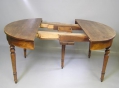 Foto 2: Ovaler Spätbiedermeier Kulissen-Auszieh-Tisch, in Nußbaum