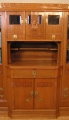 Foto 2: Bücherschrank, Jugendstil, in Eiche, fast identischer Möbel-Entwurf von Georg Honold