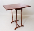 Foto 2: Beistelltisch, um 1860-1880, in Mahagoni, England, Pembroke Table