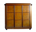 Friedrich Adler (1878-1943): Art Deco Kleiderschrank, in Zitronenholz, Ausführung Wilhelm Sievers - Hamburg, 1917