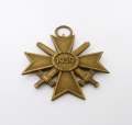 Foto 1: Orden / Ehrenzeichen Kriegsverdienstkreuz mit Schwertern, 2. Klasse, 1939