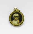 Foto 3: 3er Konvolut Schmuck, Kamee-Kette und Paar Medaillon-Anhänger, 20. Jahrhundert