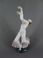 Anton Büschelberger (1969-1934): Jugendstil Porzellan Plastik, Ausdruckstänzerin Isadora Duncan, gemarkt Karl Ens, Volkstedt (Thüringen), Ausführung um 1920