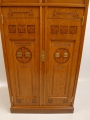 Foto 3: Jugendstil Salonschrank / Beistellschrank / Vertiko, in heller Eiche, um 1910
