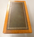 Foto 4: Jugendstil Schreibtisch / Beistelltisch / Telefontisch, in heller Eiche, um 1910