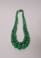 Zweireihige Jade Perlenkette, um 1900, Frankreich