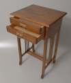 Foto 4: Jugendstil Nähtisch / Beistelltisch, um 1910, in Eiche